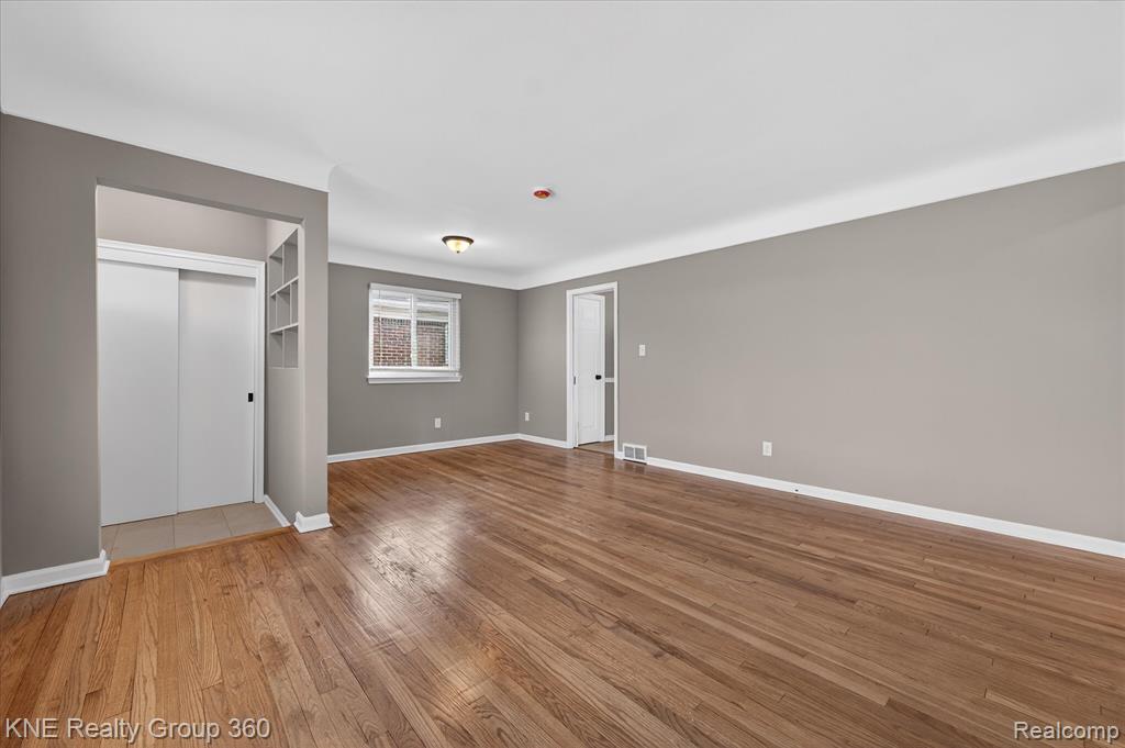 11214 Mae Avenue, Warren, MI 48089 — Photo 5