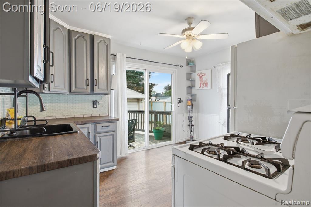 529 Champaign Road, Lincoln Park, MI 48146 — Photo 4