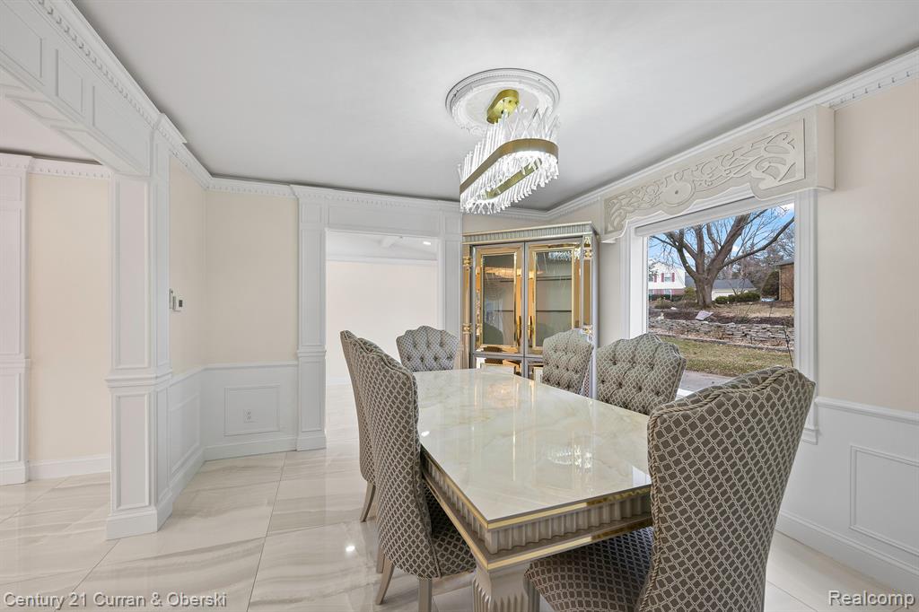 42185 BAINTREE Circle, Northville, MI 48168 — Photo 9