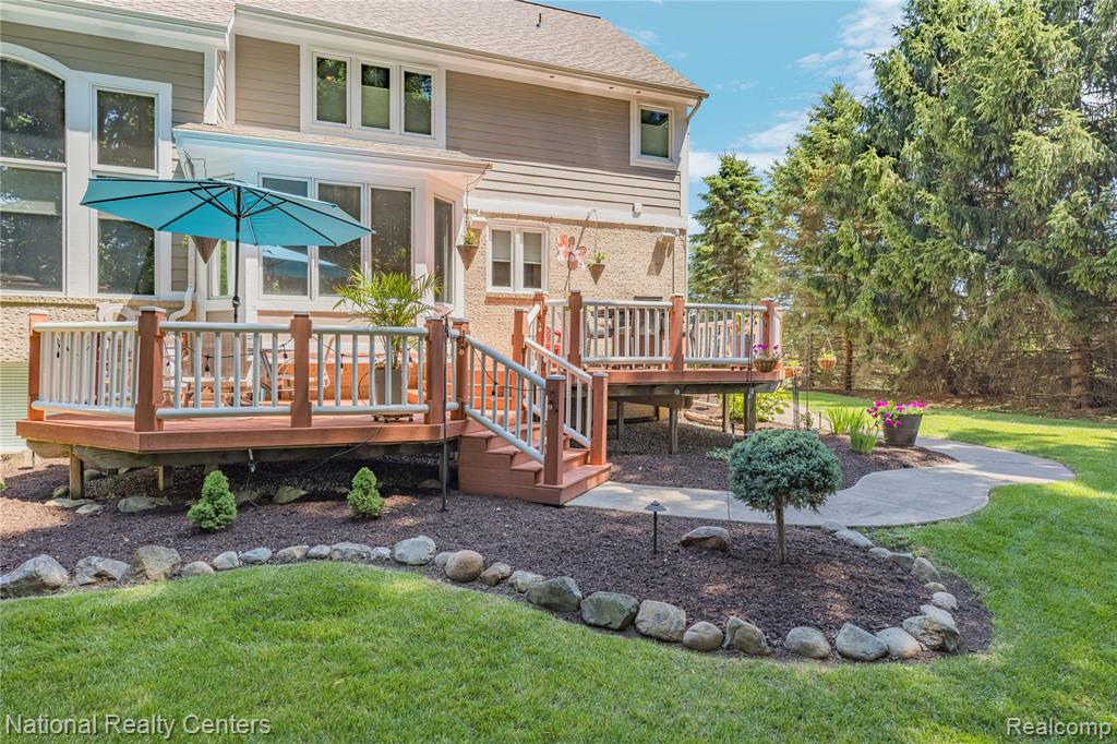 4577 Darlene Drive, Commerce Twp, MI 48382 — Photo 45