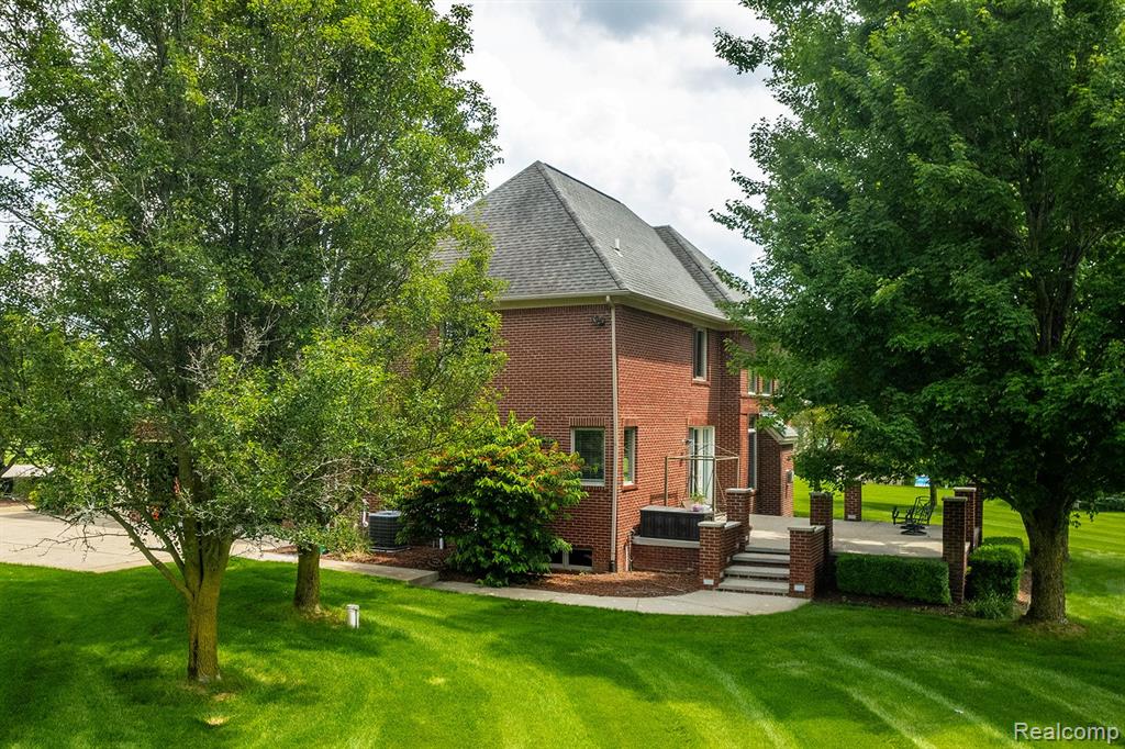 69493 MEADOWBROOK Lane, Bruce, MI 48065 — Photo 5