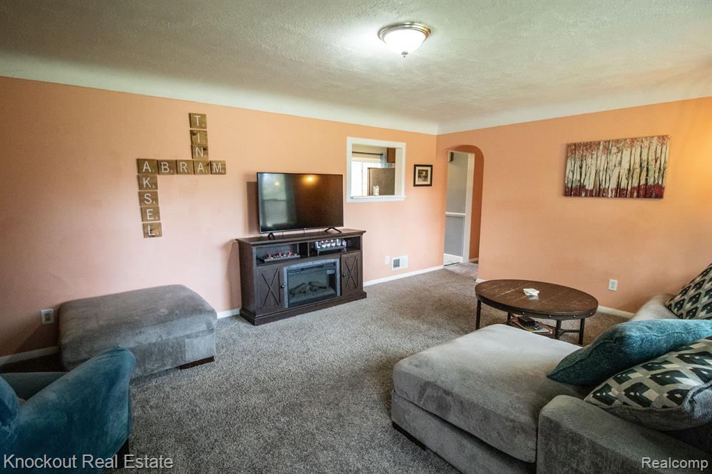 5453 TOWNLINE Road, Birch Run, MI 48415 — Photo 3