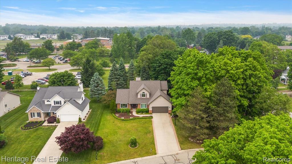 624 Glenmoor Drive, Oxford, MI 48371 — Photo 47