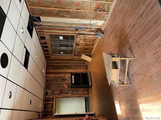 503 W GRAND Boulevard - Photo 5