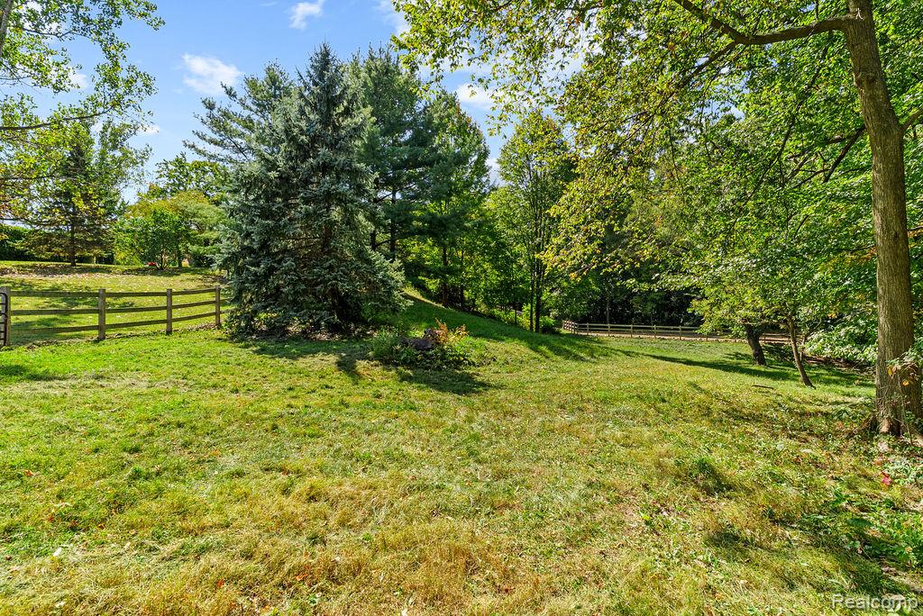 2715 Cullen Road, Howell, MI 48855 — Photo 65