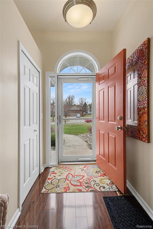 223 Primrose Lane, Flushing, MI 48433 — Photo 4