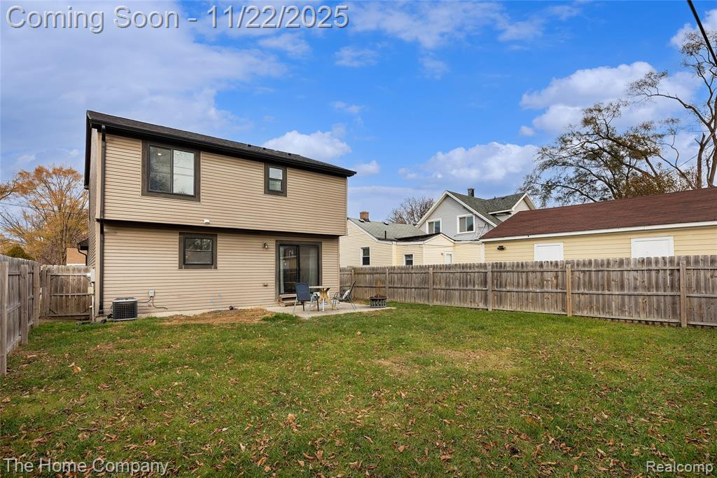 1226 E Bernhard Avenue, Hazel Park, MI 48030 — Photo 38