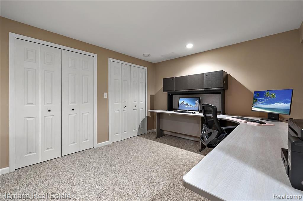 624 Glenmoor Drive, Oxford, MI 48371 — Photo 31