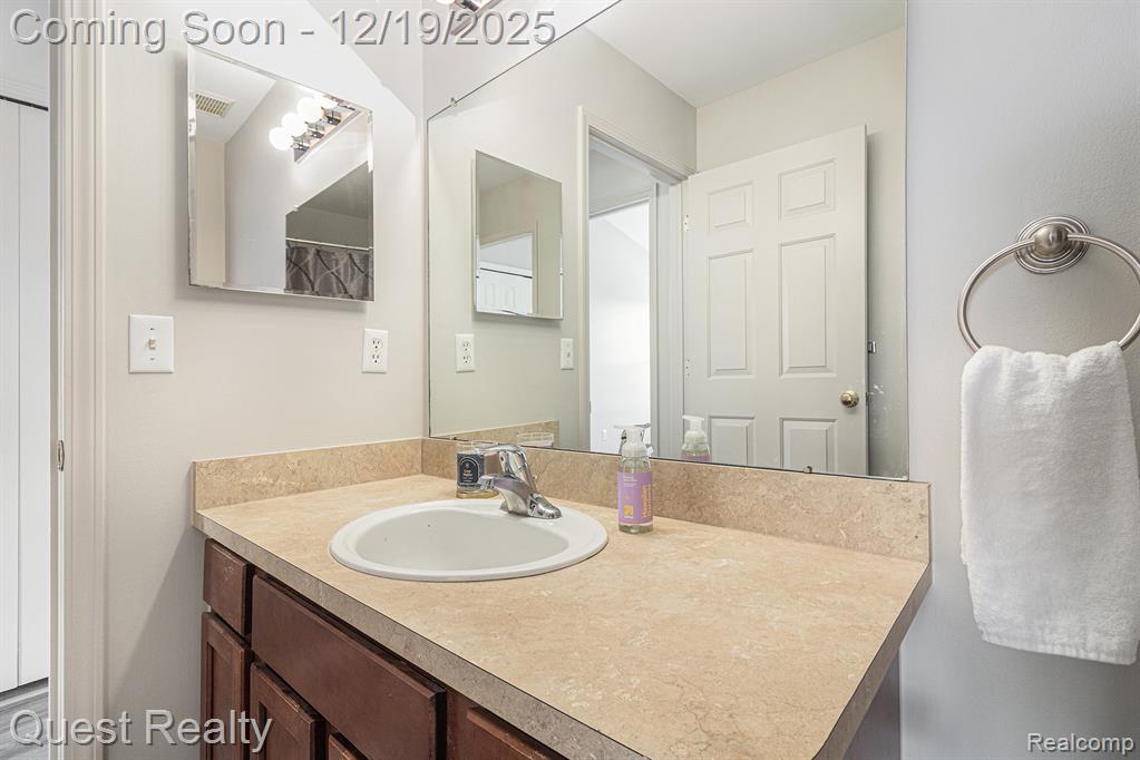 6252 Cheshire Park Drive, Clarkston, MI — Photo 20