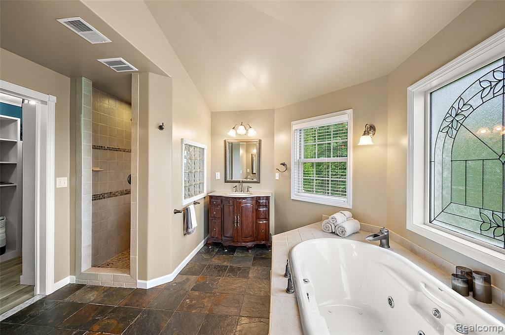 5035 Hidden Ridge Drive, Metamora, MI 48455 — Photo 31