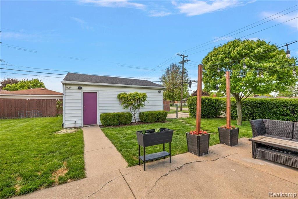 40459 Hamilton, Sterling Heights, MI 48313 — Photo 40