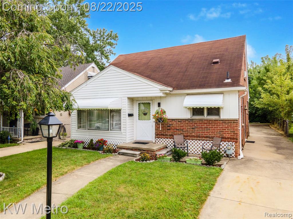 9686 Lenore, Redford, MI 48239 — front exterior