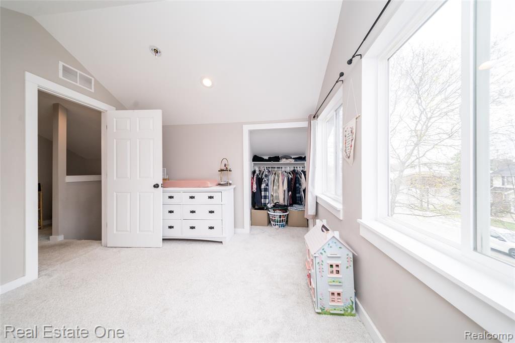 515 S Michigan Avenue, Howell, MI 48843 — Photo 30
