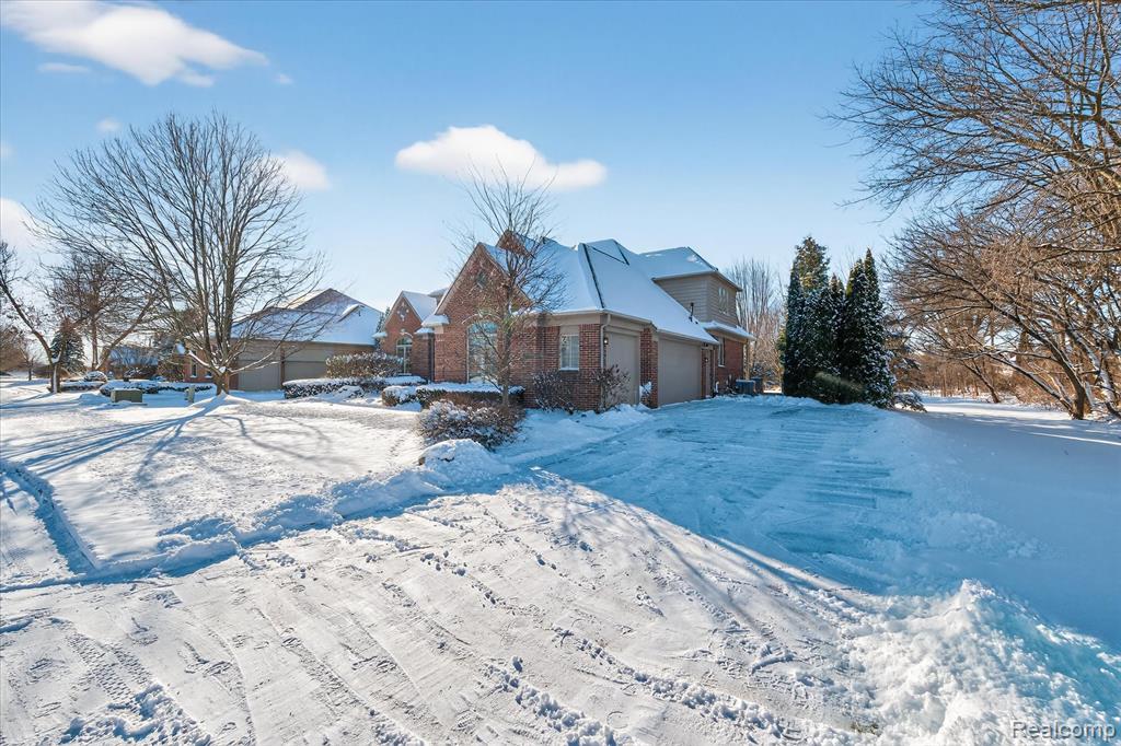 57165 Willow Ridge Boulevard, Washington, MI — Photo 3