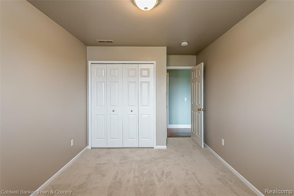 9344 Huron Park Drive, Brighton, MI 48116 — Photo 24