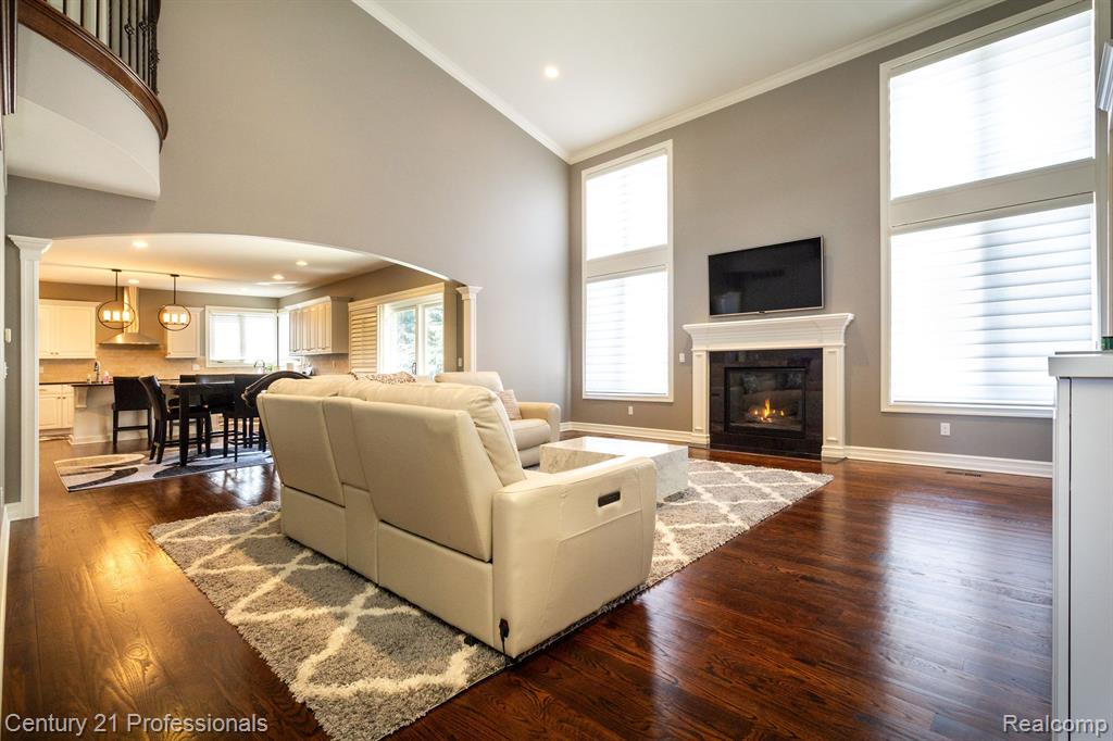 54152 Deer Ridge Court, Rochester, MI 48307 — Photo 10