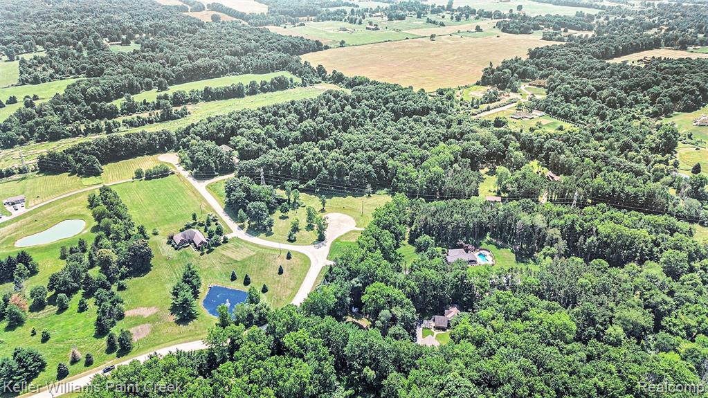 6365 Hayfield Lane, Almont, MI 48003 — Photo 8