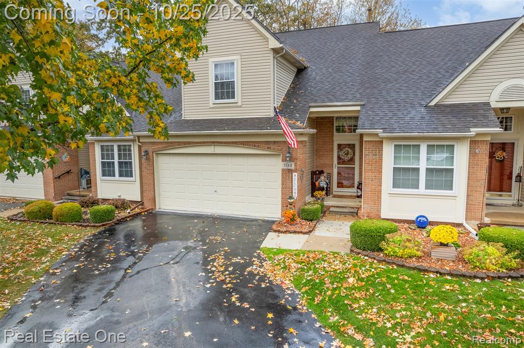 5580 Elmhurst Drive, Trenton, MI 48183 — front exterior