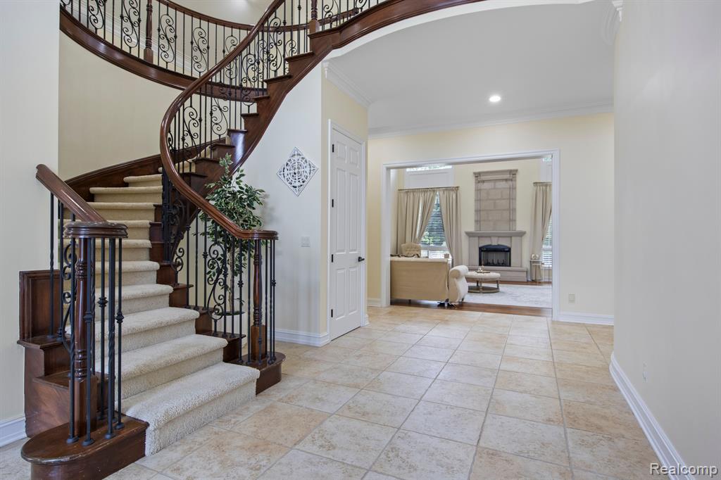 8151 ROLLING MEADOWS Drive, Canton, MI 48187 — Photo 22