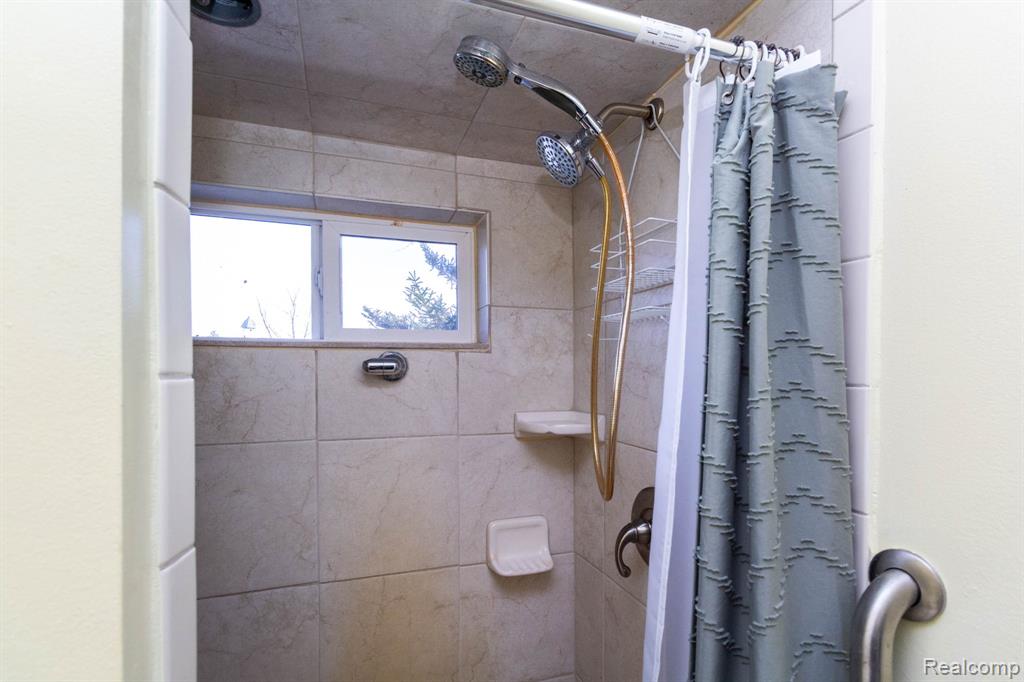 9002 Arnold Road, Ira, MI — Photo 28