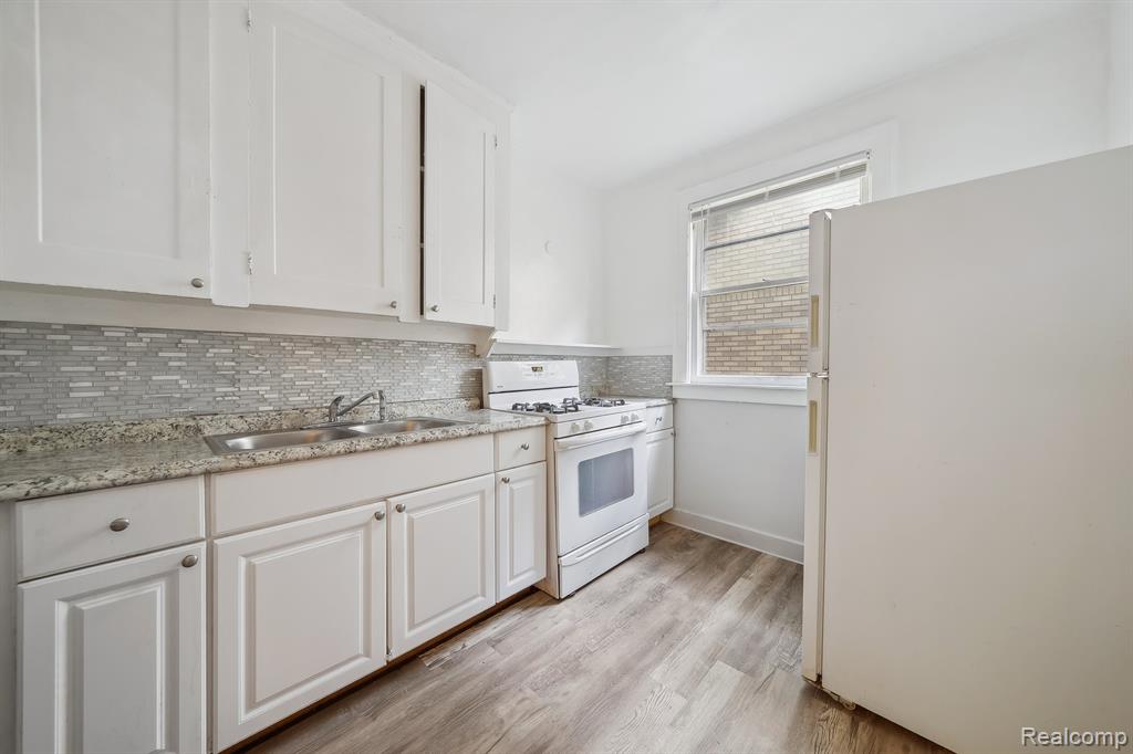 59 W Margaret Street, Highland Park, MI 48203 — Photo 9