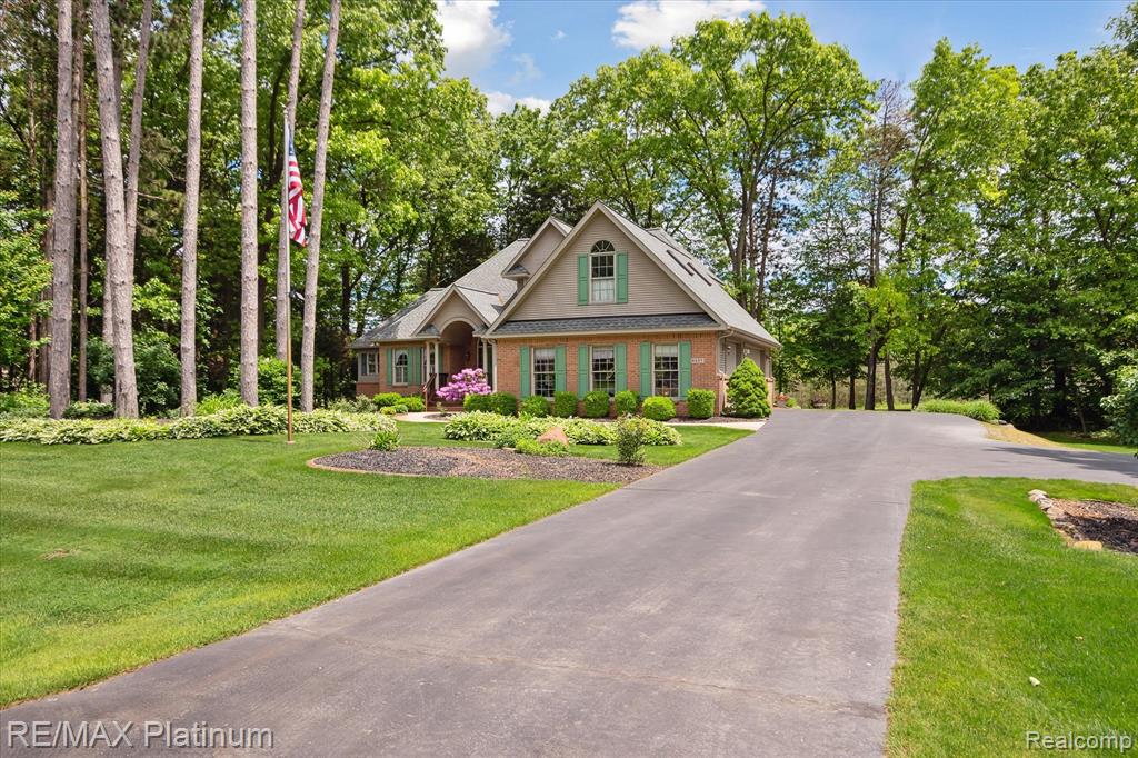 8257 Abalone Way, Pinckney, MI 48169 — Photo 57