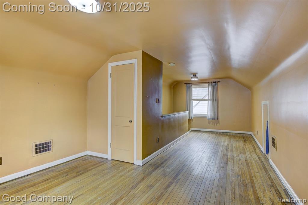 719 N Blair Avenue, Royal Oak, MI 48067 — Photo 28