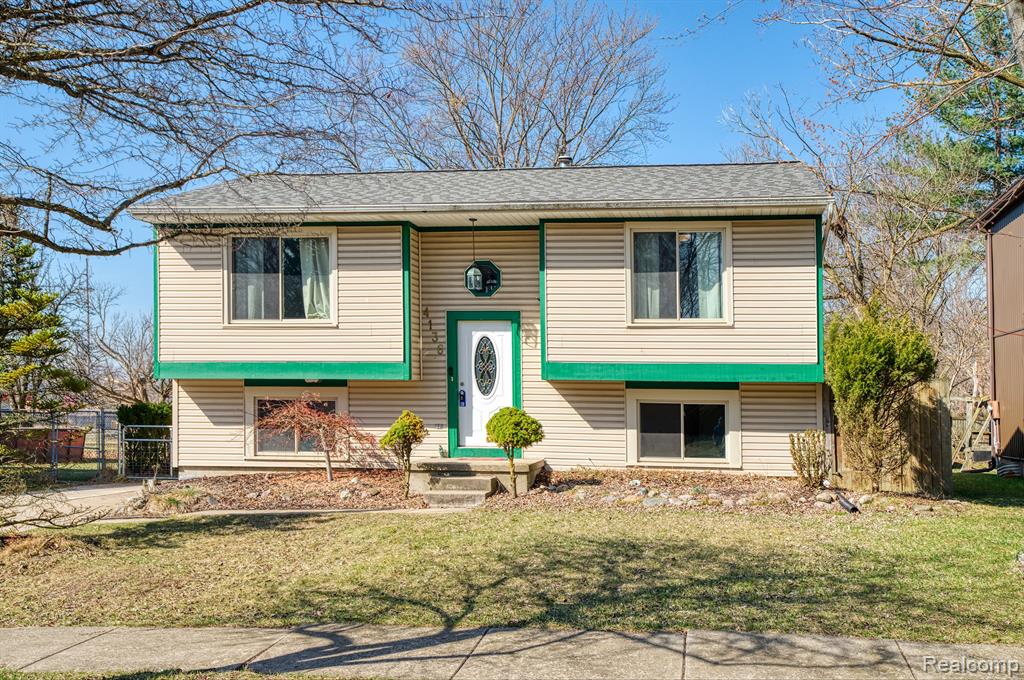 4136 CHICKORY Lane, Lansing, MI 48910 — Photo 25