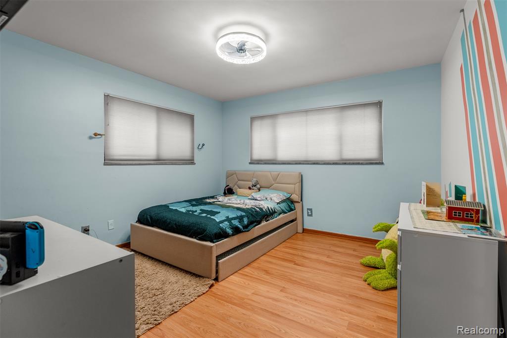 413 Kings Highway, Lincoln Park, MI 48146 — Photo 11
