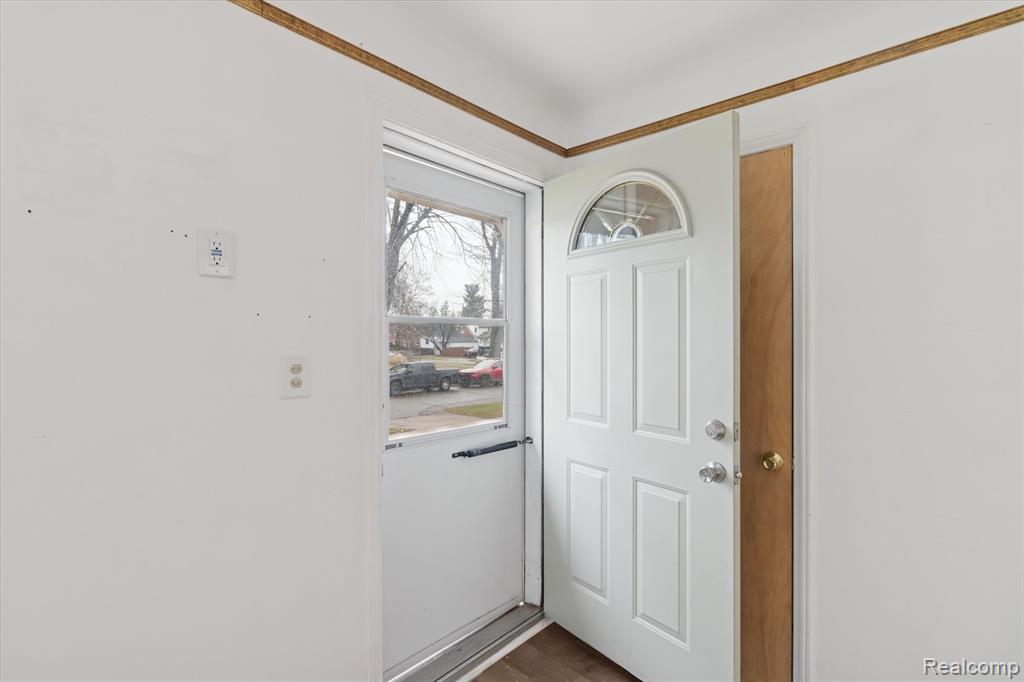9540 Mercedes, Redford, MI 48239 — Photo 6