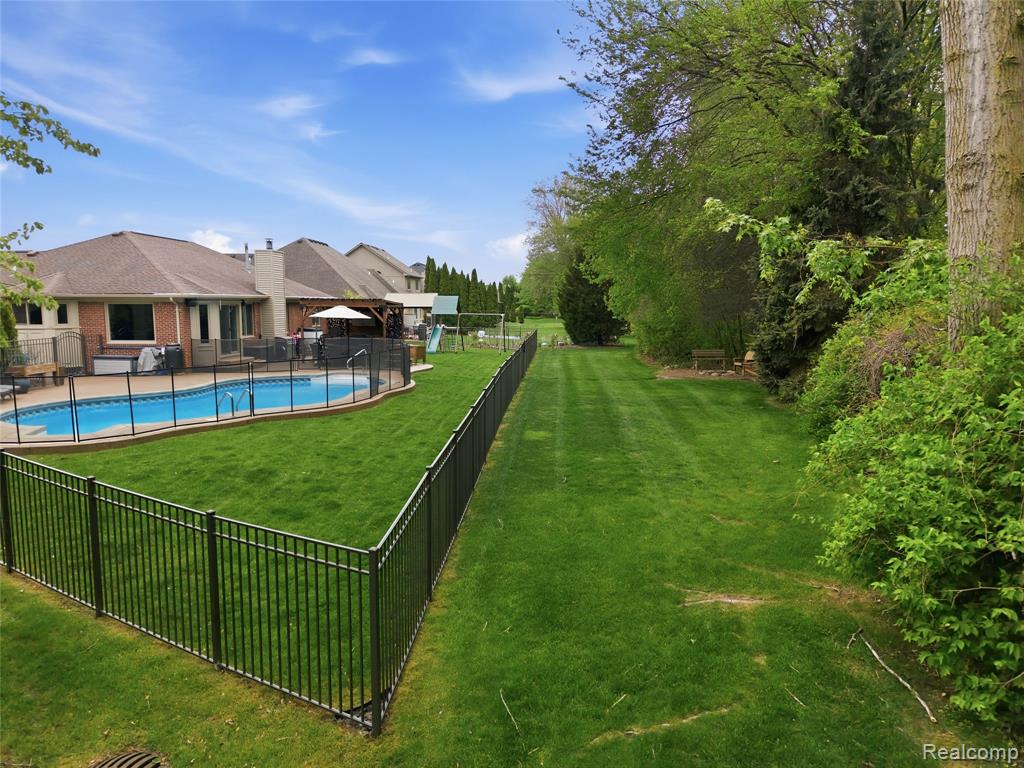 49371 Deerfield Park, Macomb, MI 48044 — Photo 54