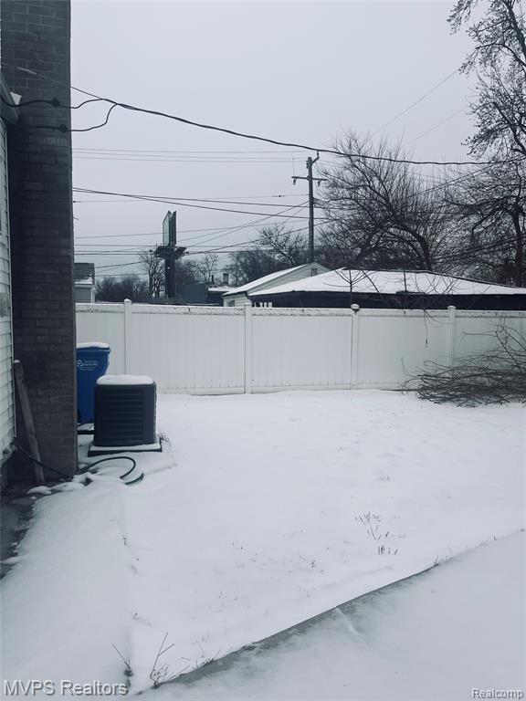 45 W Hudson Avenue, Madison Heights, MI 48071 — Photo 15
