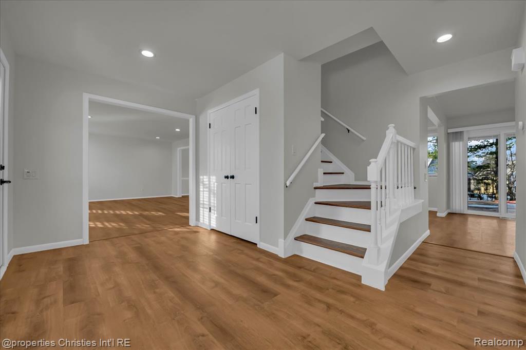 4970 Hardwoods Drive, West Bloomfield, MI 48323 — Photo 21
