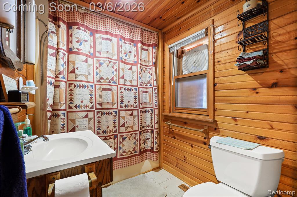 5194 Davison Road, Lapeer, MI 48446 — Photo 19