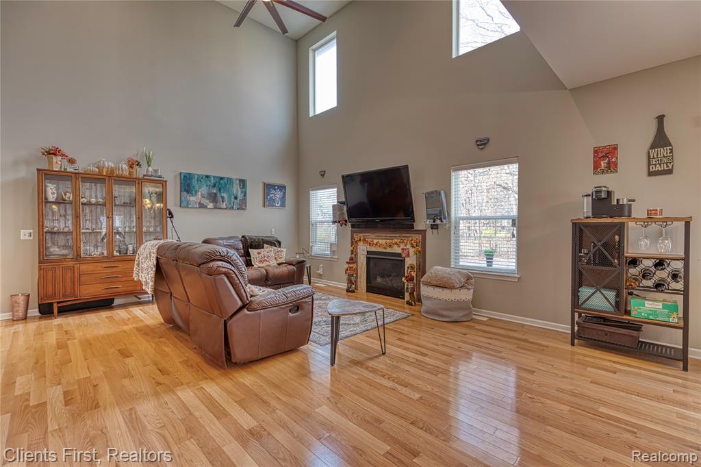 1291 Courtney Court, Hartland, MI 48353 — Photo 17