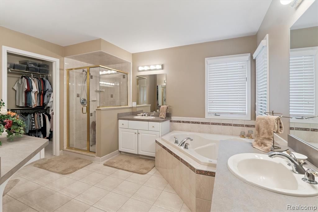 47509 Brockmor Drive, Shelby Twp, MI 48315 — Photo 28
