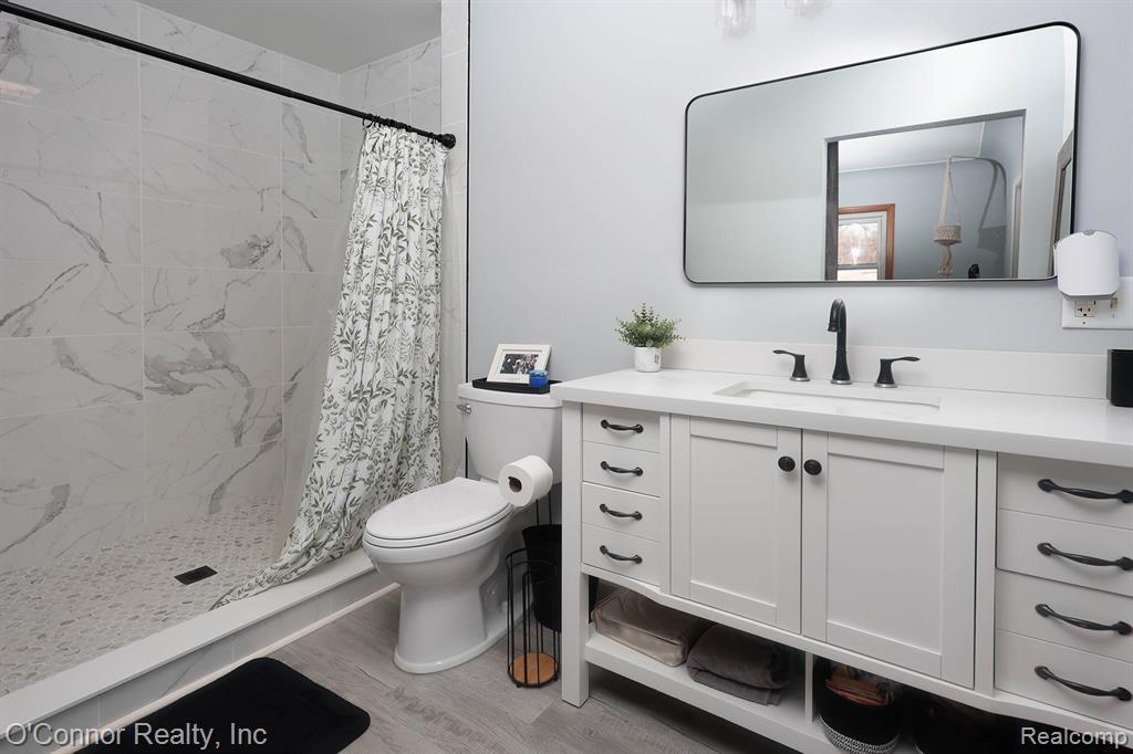 3178 Oakwood Drive, Port Huron, MI 48060 — Photo 12