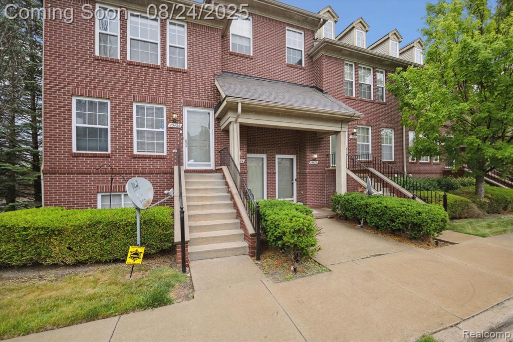 23424 Grayson Drive, Southfield, MI 48075 — Photo 2