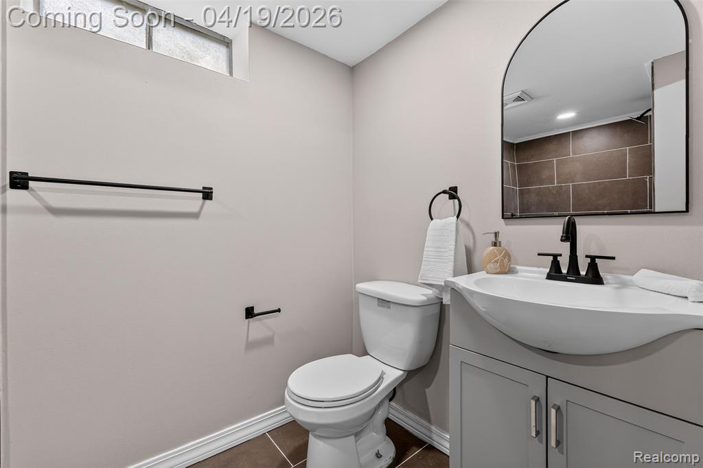 9075 W Parkway Street, Detroit, MI 48239 — Photo 33