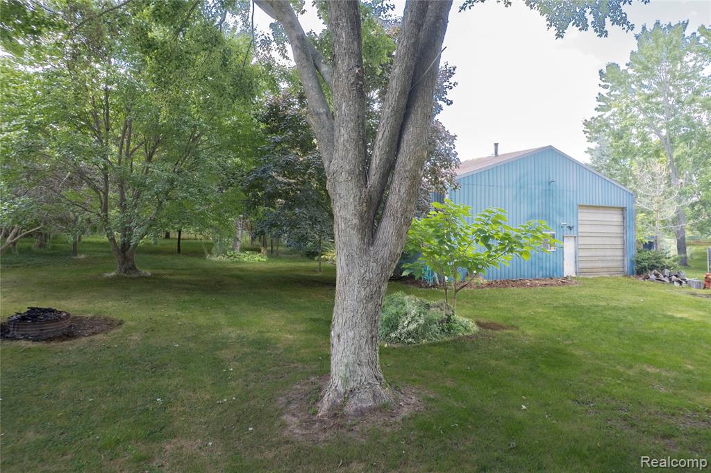 4169 N Belsay Road, Flint, MI 48506 — Photo 9