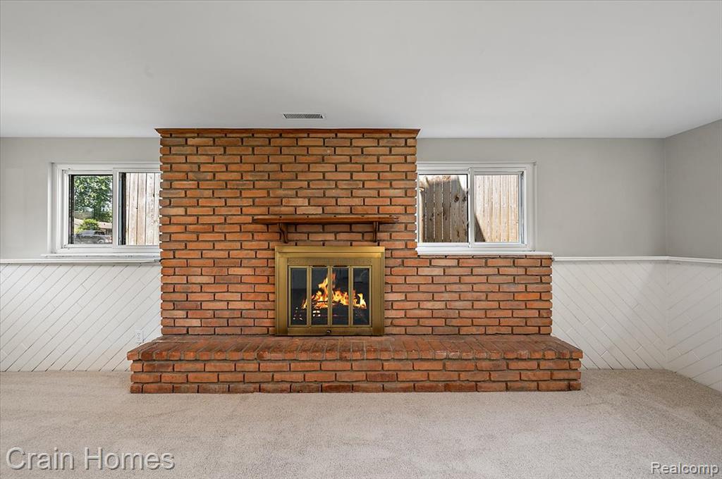 39648 Parklawn Drive, Sterling Heights, MI 48313 — Photo 45