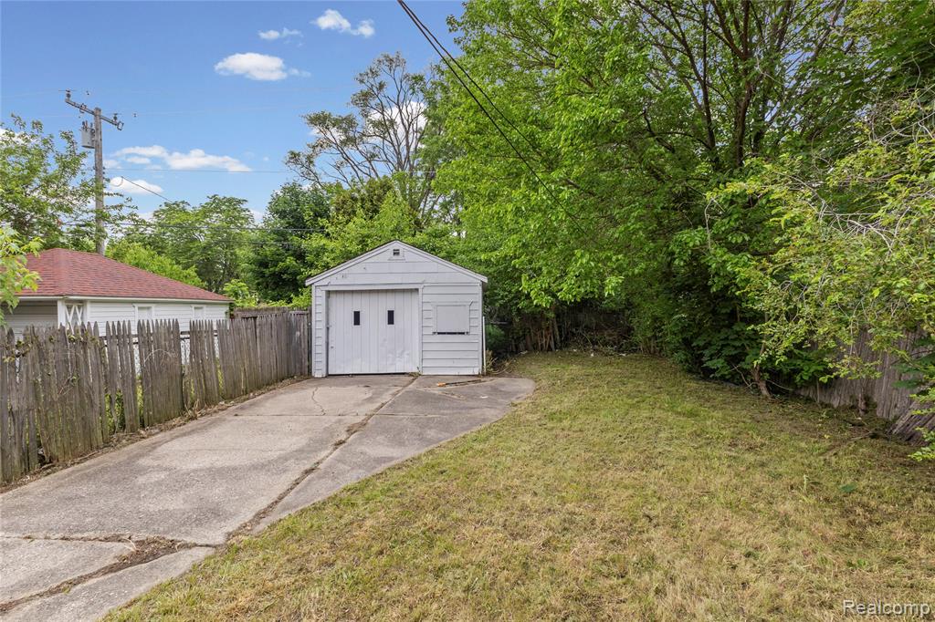 11817 Riad Street, Detroit, MI 48224 — Photo 35