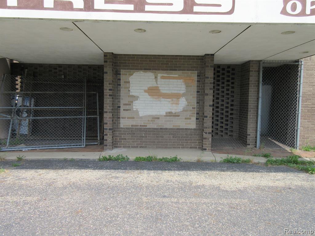 11511 KELLY Road, Detroit, MI 48224 — Photo 4