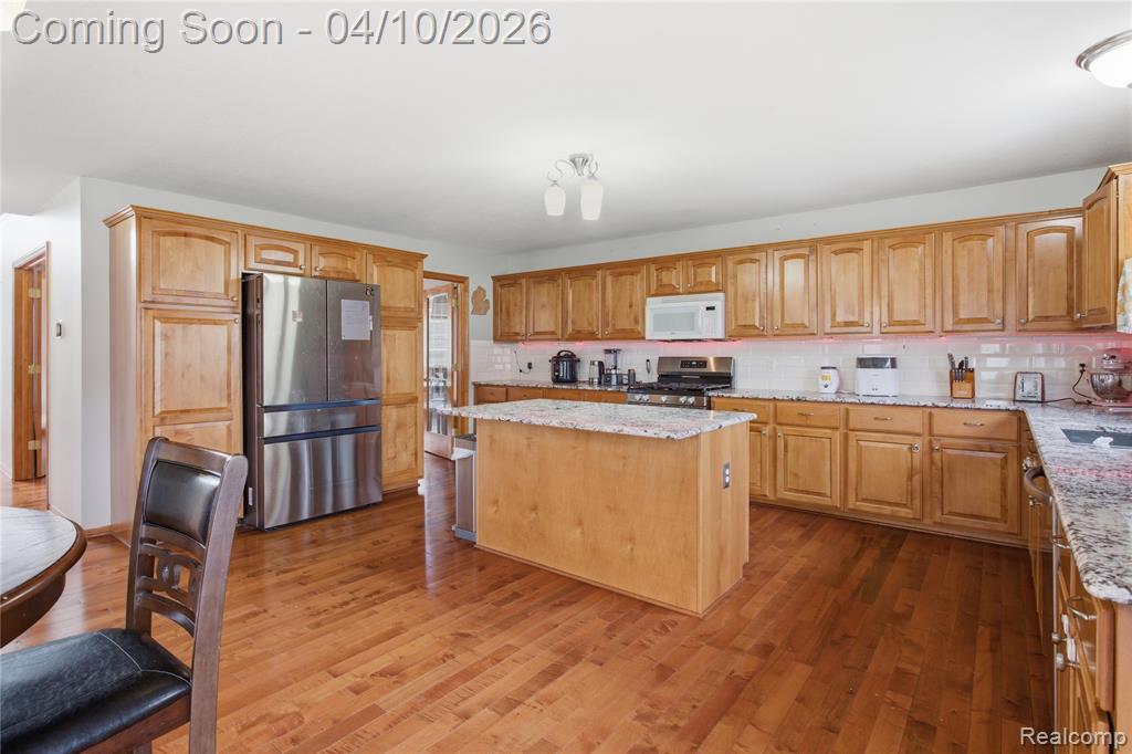 31480 Daisy Court, Rockwood, MI — Photo 8