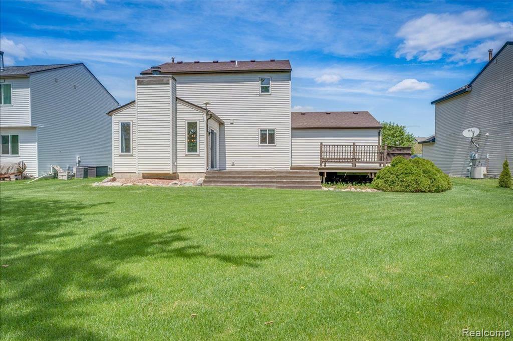 4525 STREAMSIDE Trail, Waterford, MI 48329 — Photo 26