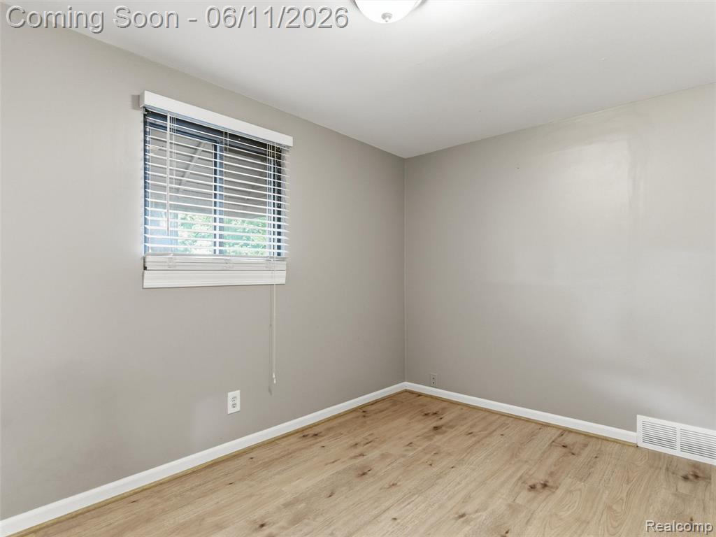 404 La Plaza Court, Royal Oak, MI 48073 — Photo 14