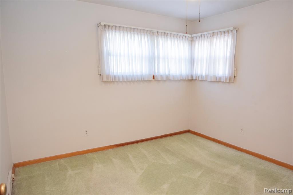 9807 Seavitt Drive, Allen Park, MI 48101 — Photo 20