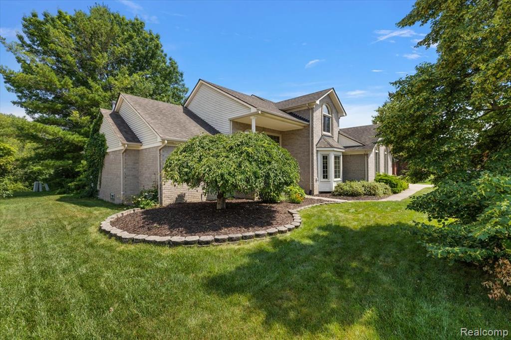 42764 Bloomingdale Drive, Sterling Heights, MI 48314 — Photo 3
