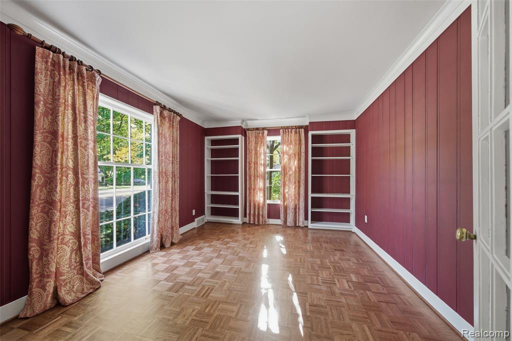 1019 N Cranbrook Road, Bloomfield, MI 48301 — Photo 12