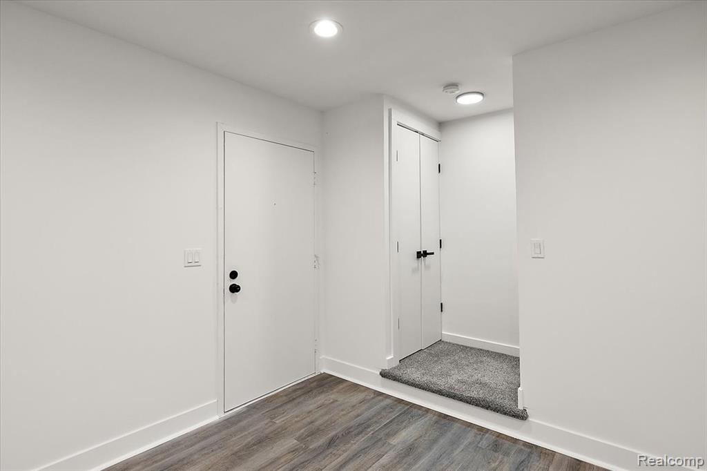 23588 Lahser Road, Southfield, MI 48033 — Photo 9